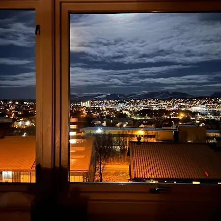 Large House With Spectacular View Ferienhaus