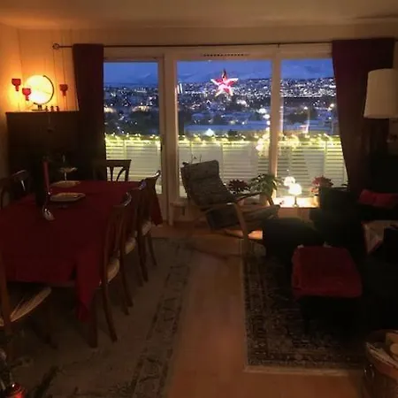 Dom wakacyjny Large House With Spectacular View